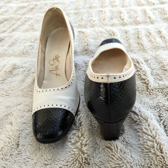 Vtg. 40s AirStep Snakeprint Spectator Cuban Heel Mid Height Pumps, Sz. 6 / 6.5 - Picture 12 of 14